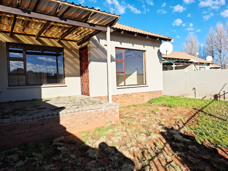 2 Bedroom Property for Sale in Bloemfontein Rural Free State